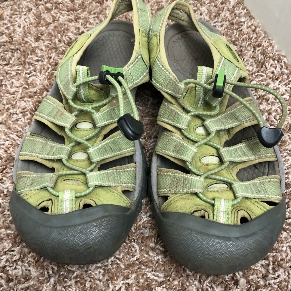 Keen Sandals 7.5